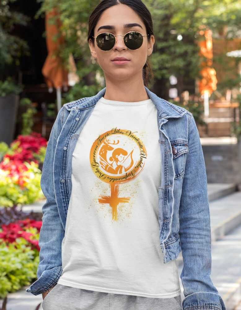 Camiseta Diosa Guerrera - Fuerza y Feminismo en un Solo Diseño